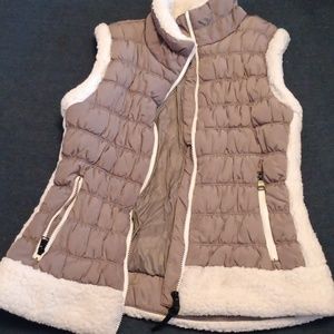 Calvin Klien Performance Sherpa Puffer Vest Size:Large Color:Grey/Brown